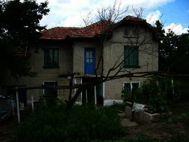 Rural estate near Pleven in Bulgaria Ref. No 55112