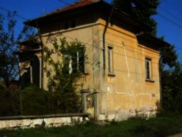 Bulgarian estate with a huge garden in Pleven region Ref. No 55125