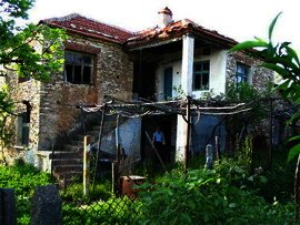 A comfortable house near Kardjali in Bulgaria. Ref. No 44293