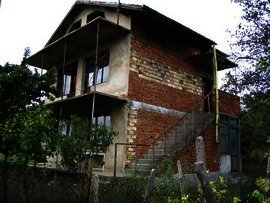 Solid house near Kardjali.Property in Bulgaria.   Ref. No 44106