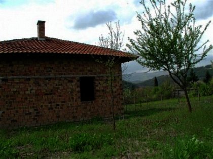 Attractive house with potential near Kazanlak. Ref. No 05004
