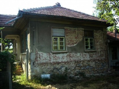 A cheap house near Veliko Tarnovo in bulgarian countryside. Ref. No 594070