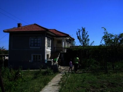 Rural brick house near Nova Zagora in B ulgaria. Ref. No 03500