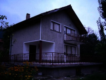brick house near Gabrovo with interesting architecture  Ref. No 59021