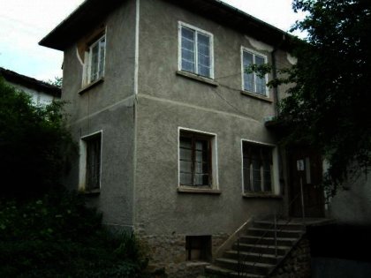 A spacious house near Gabrovo Ref. No 591015