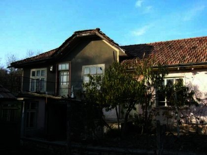 Delightful one storey house near Gabrovo with a “summer” kitchen  Ref. No 591058