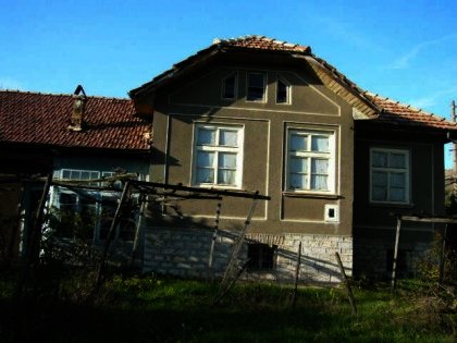 Single-storey rural house near Gabrovo Ref. No 591053