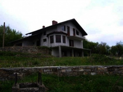 Unfinished spacious villa near Gabrovo, stunning views  Ref. No 59074