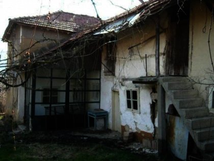 A spacious bulgarian house for sale near Troyan Ref. No 592037