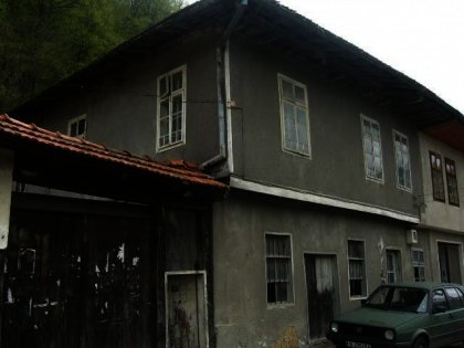 Old house for sale near Troyan in a picturesque area  Ref. No 593064