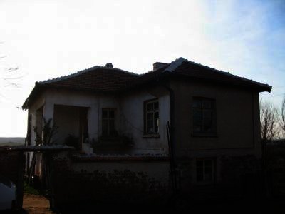 A rural stone brick house for sale in the peacefull village, close to Harmanli Ref. No H0043